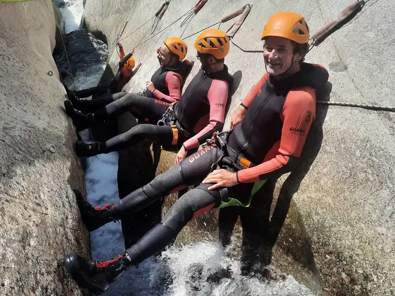 Canyoning dans le Chassezac en Ardèche, parcours intermédiaire