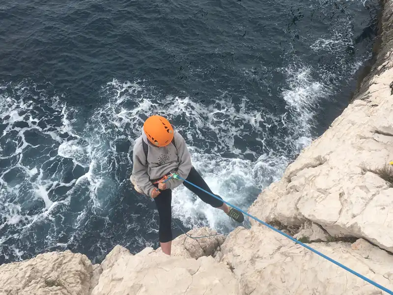 Séjour sportif d'escalade dans les Calanques entre Marseille et Cassis