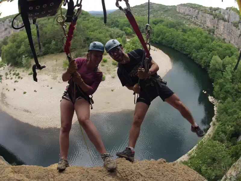 Pack d'activités avec canoë et via cordata en Ardèche