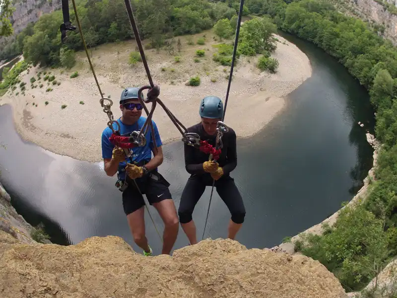 Pack d'activités avec canoë et via cordata en Ardèche