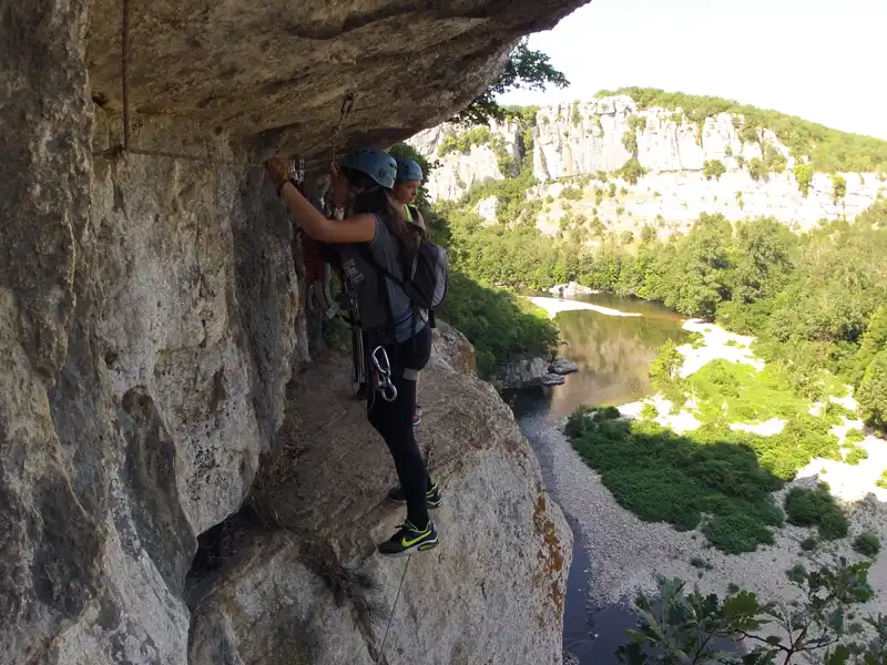 Pack d'activités avec canoë et via cordata en Ardèche