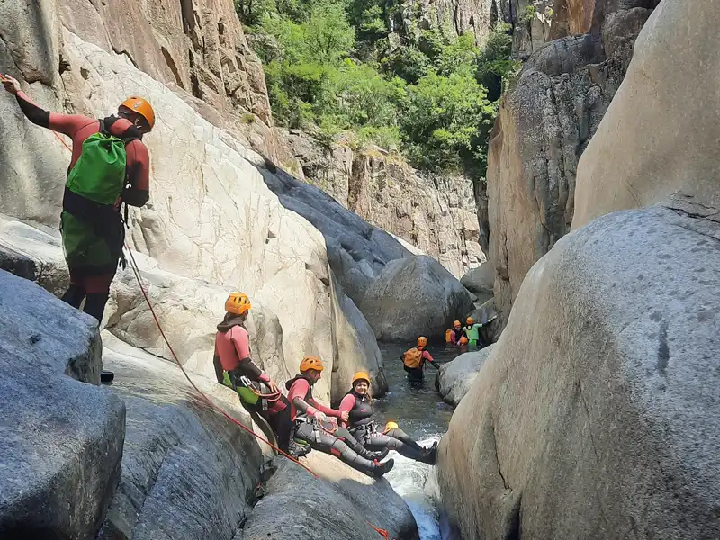 Séjour sportif avec canyoning et via ferrata en Lozère