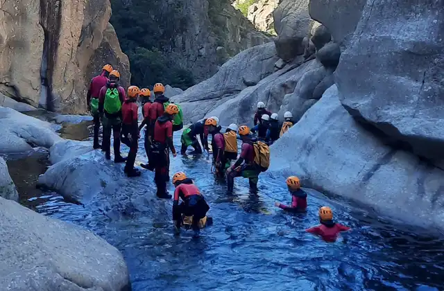 Séjour sportif avec canyoning et via ferrata en Lozère