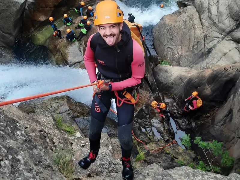 Canyoning dans le Chassezac en Ardèche, parcours intermédiaire