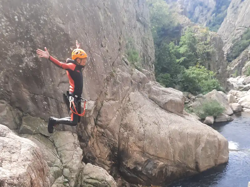 Pack d'activités avec via ferrata et canyoning en Lozère