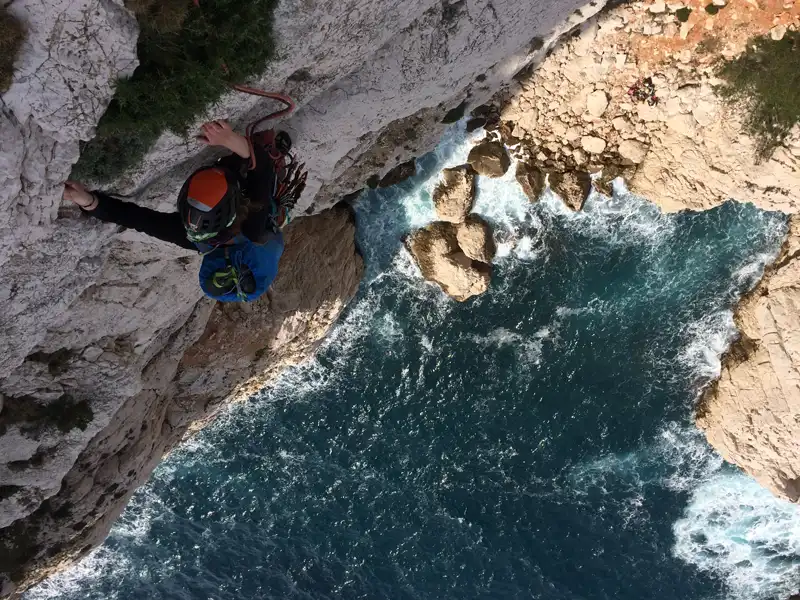 Séjour sportif d'escalade dans les Calanques entre Marseille et Cassis