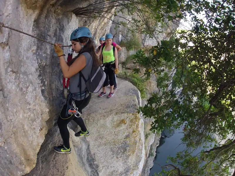 Pack d'activités avec canoë et via cordata en Ardèche